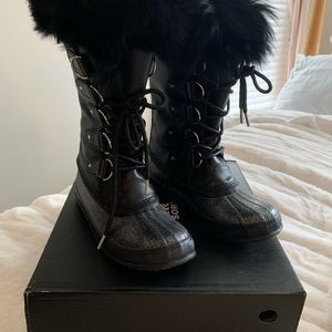 SOREL JOAN OF ARC LUX WINTER BOOT SIZE 8